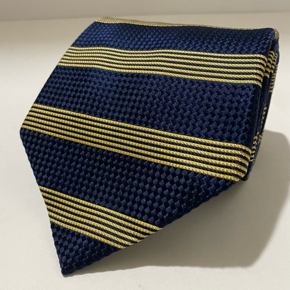 Paul Fredrick 100% Italian Silk Tie Navy Blue Gold Horizontal Stripes USA - Picture 2 of 5